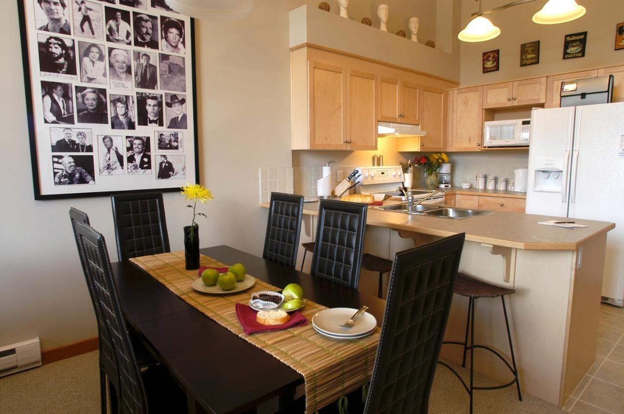 Apartment 407, Contemporary Decor Canmore Esterno foto