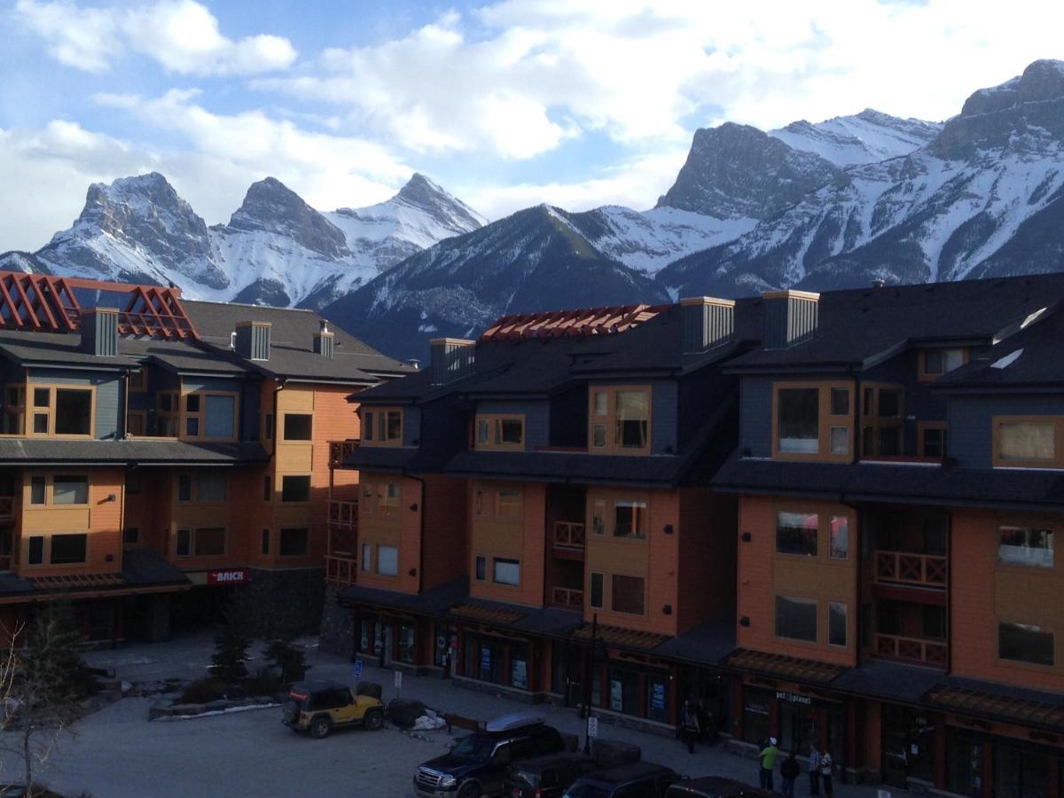 Apartment 407, Contemporary Decor Canmore Esterno foto