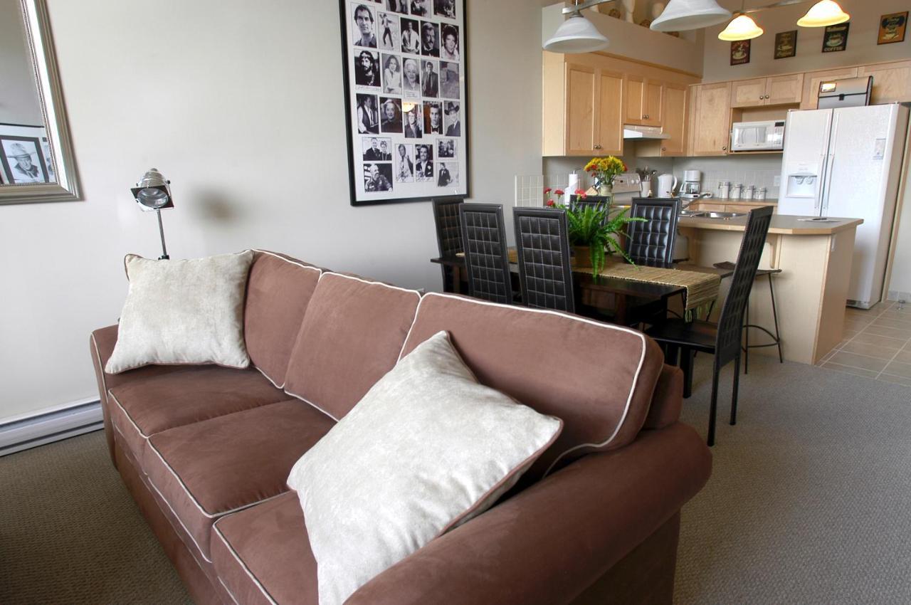 Apartment 407, Contemporary Decor Canmore Esterno foto